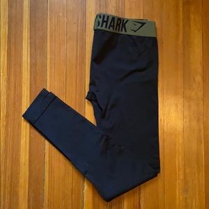 Gymshark Fit Leggings - Black/Army Green